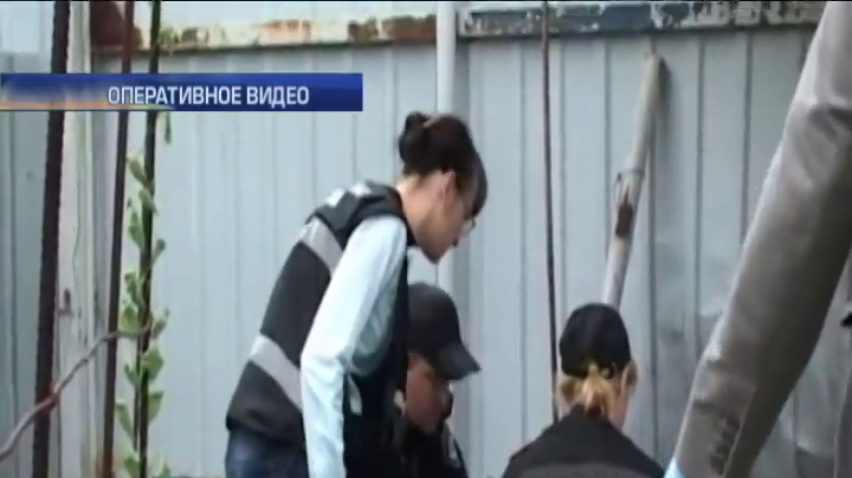 Во двор главы кооператива в Киеве могли бросить гранаты