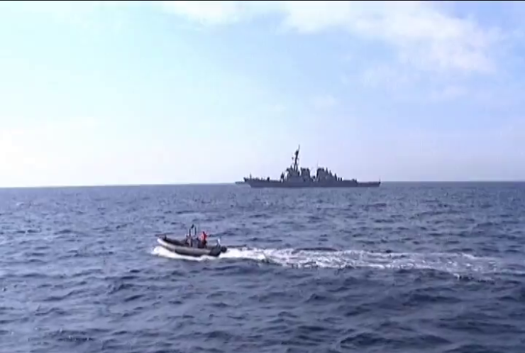 ВМС отогнали боевой корабль России от берегов Украины