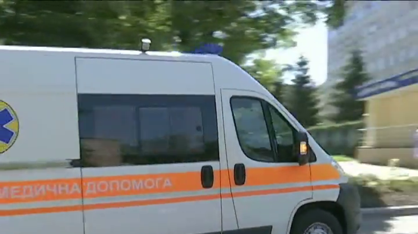 До лікарень Харкова та Дніпропетровська везуть поранених із Мар'їнки