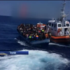 Біля берегів Італії врятували 2700 нелегалів