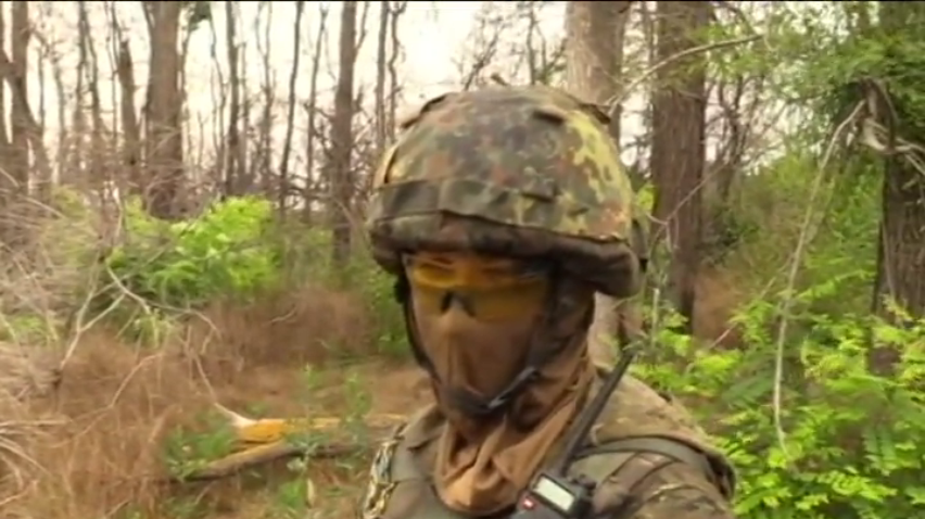 Ліс під Маріуполем бойовики усіяли розтяжками (відео)