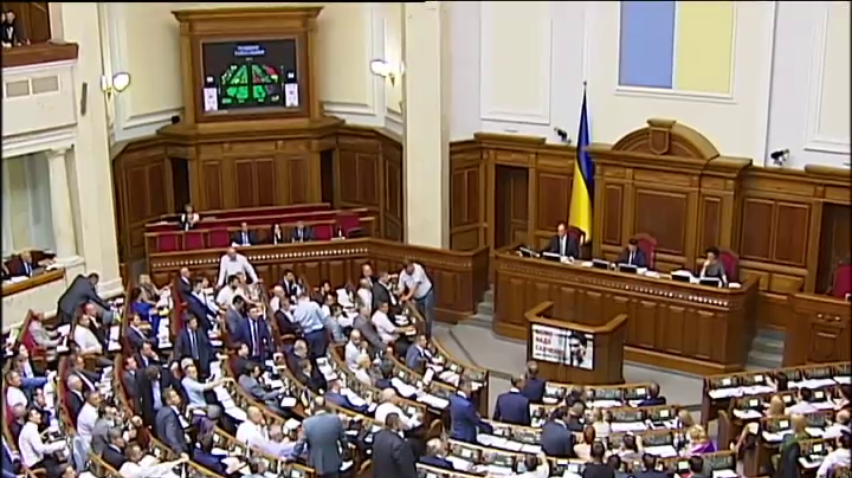 Порошенко назвав закон про кредити помилкою Парламенту