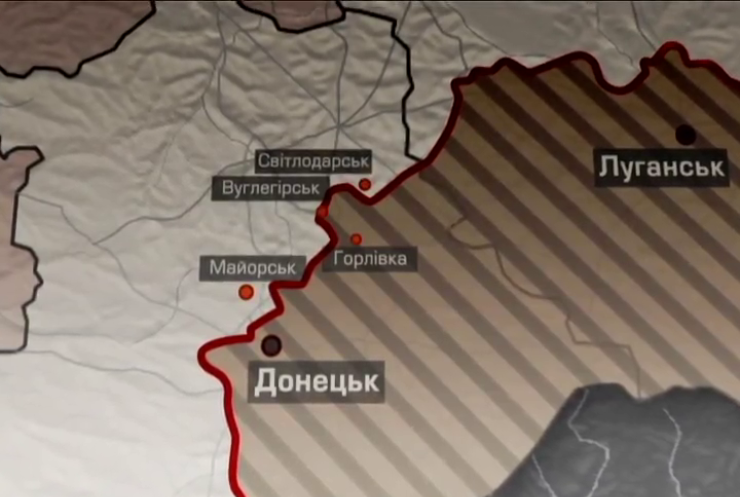 На захід Донецька ворог підтягує танки
