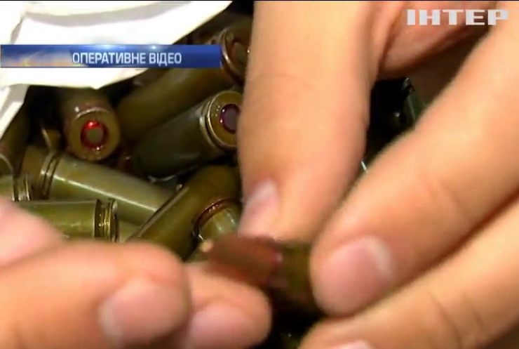 Міліція під Києвом купила гранати у торгівців зброєю