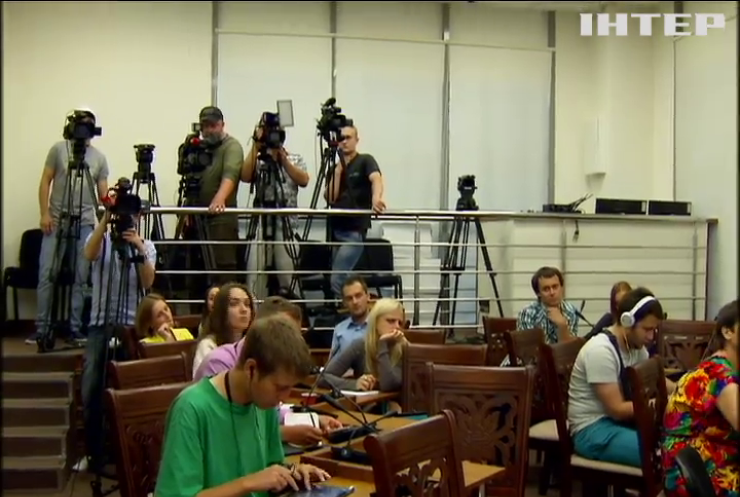 Україна вручить підозри суддям Надії Савченко