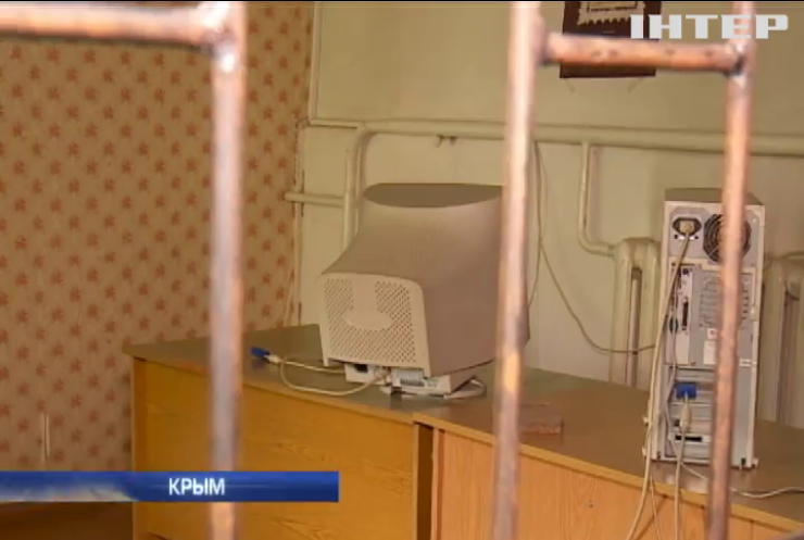 В Крыму разгромили и обворовали офис крымскотатарской газеты