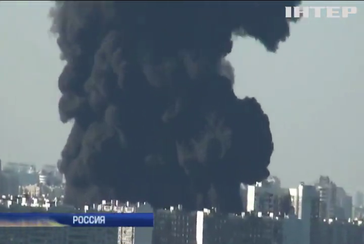 Дым от пожара на Москве-реке виден во всем городе