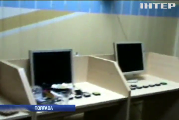 У Полтаві викрили підпільний зал з ігровими автоматами 