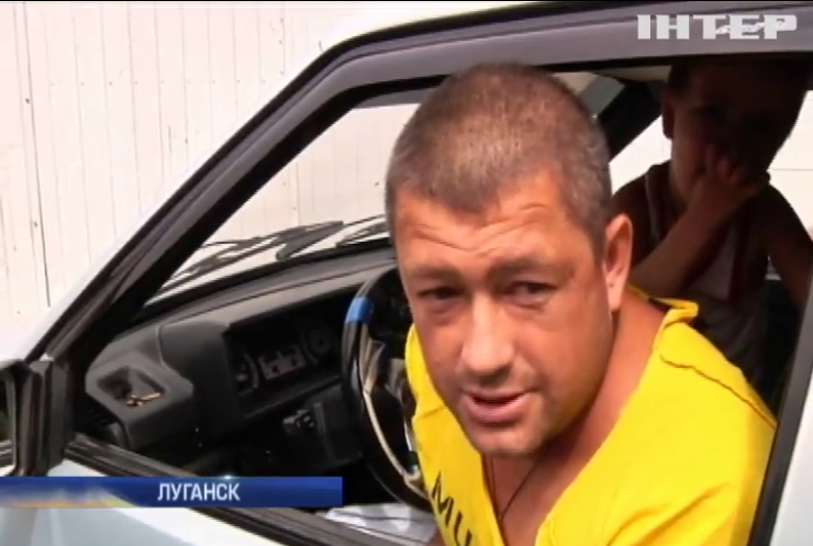 Спекулянты в Луганске взвинчивают цены на продукты и бензин