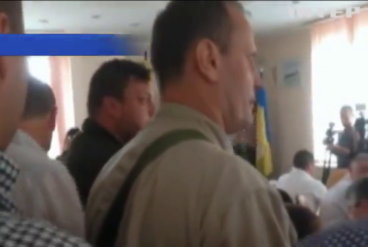В горсовете Ильичевска 6 человек отравились газом