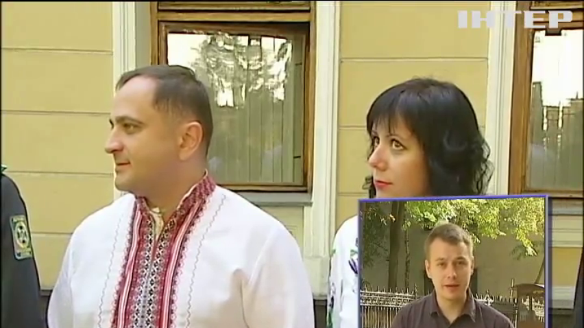 У Москві дипломати підняли прапор України