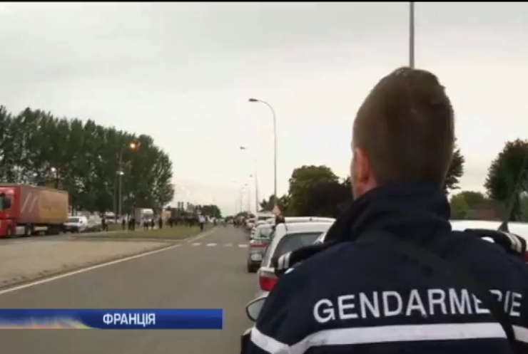 П’яний француз розстріляв піврічну дитину і поліцейського