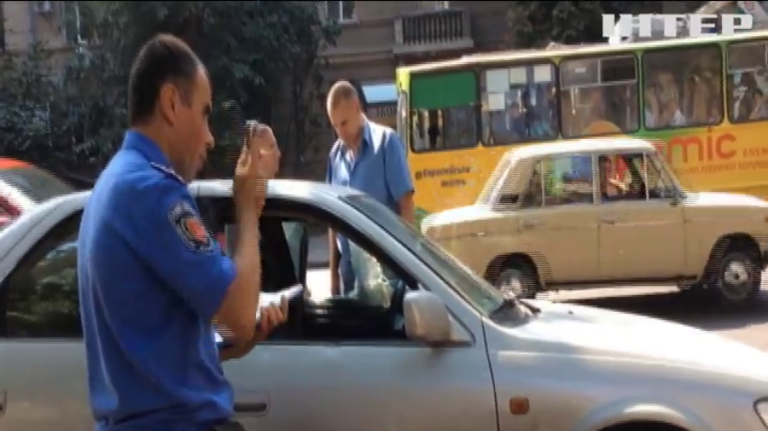 В Одесі шукають нальотчиків, що обстріляли автомобіль