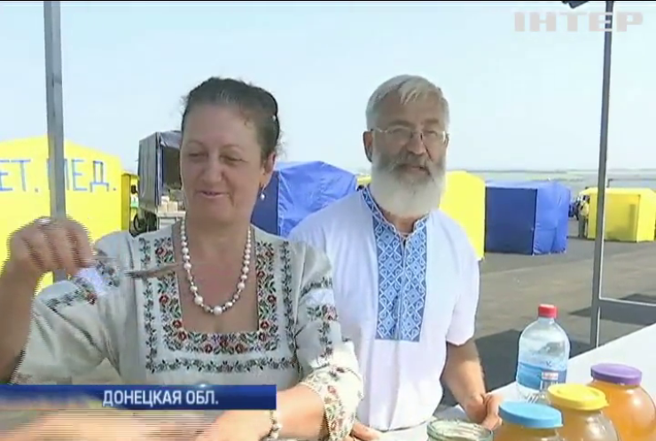 На границе с оккупированным Донбассом открыли рынок "дьюти-фри"