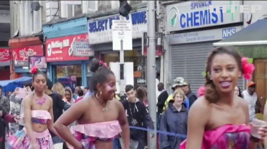У Лондоні відкрився вуличний фестиваль Notting Hill