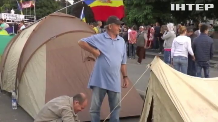 В Кишиневе протестующие установили палатки