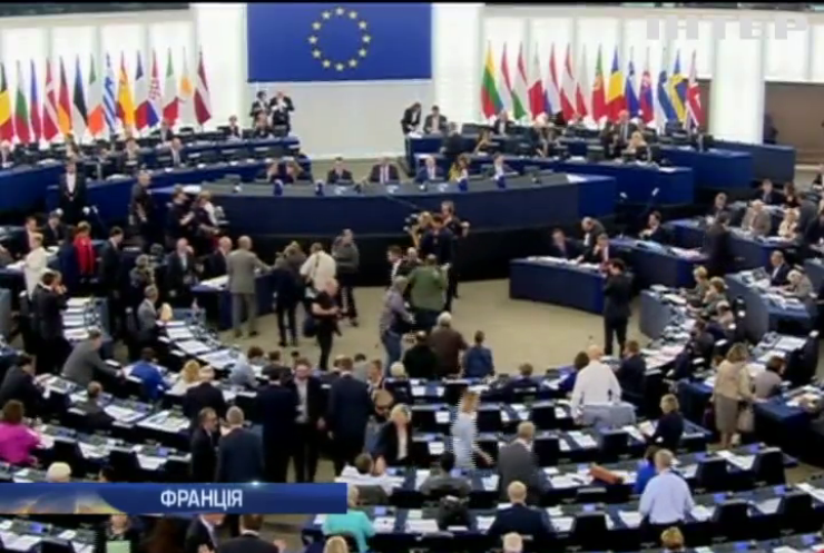 Європарламент вимагає від Росії звільнити викрадених іноземців