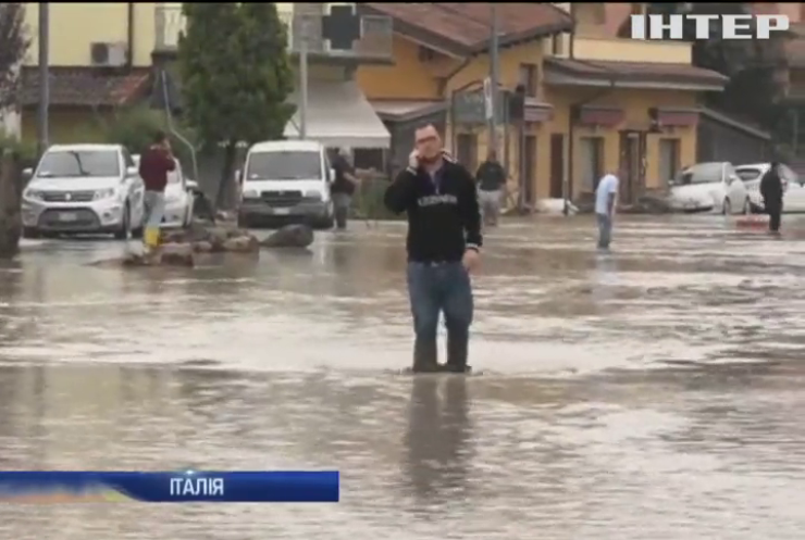 Зливи в Італії руйнують автобани
