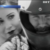 Дэвида Бекхэм на мотоцикле освободит возлюбленную (видео)