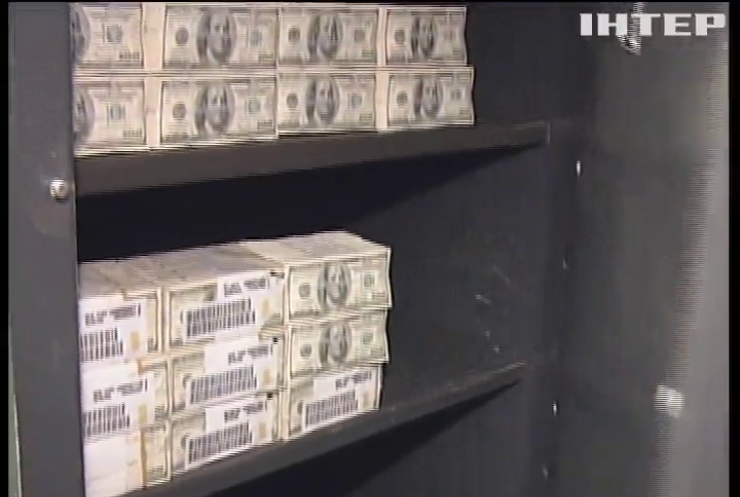 "Подробности недели" расскажут, где украденные миллиарды Януковича