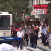 У Туреччині автобус протаранив у зупинку із людьми (відео)