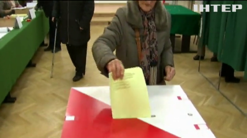 На виборах у Польщі згоріла дільниця