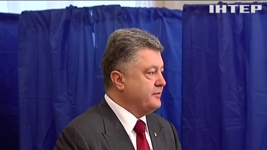 Порошенко наполягає на виборах у Маріуполі у 2015 році