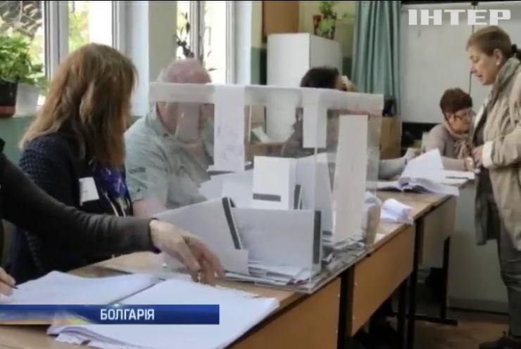 На виборах у Болгарії найбільше голосів віддали за консерваторів