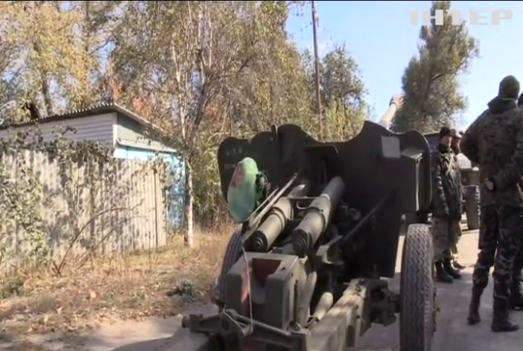Військові відвели артилерію в районі Артемівська