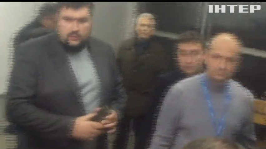 У Святогірську на Донечині побилися противники на виборах