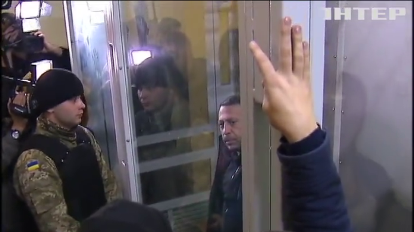 Суд над Корбаном: адвокати не знають куди повезли підзахисного
