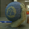 У Нью-Йорку створили скульптуру із консервів (відео)