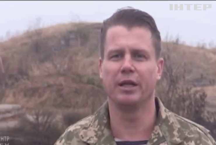 Військових на Донбасі штурмували  бронетехнікою