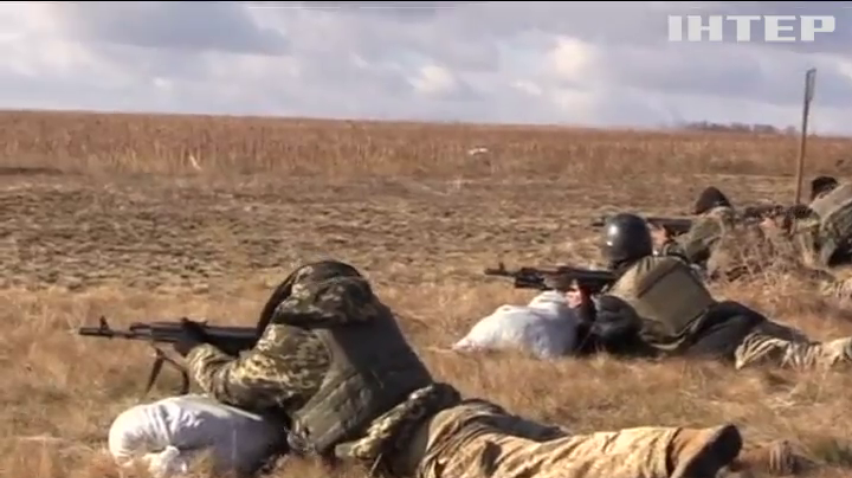 Під Маріуполем військові облаштували полігон для тренувань