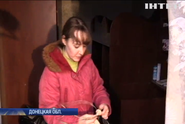 В Песках переселенцы пытаются вывезти свои вещи