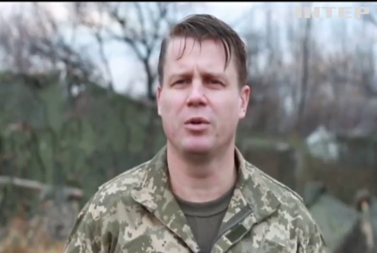 Війська на Донбасі обстрілюють з усіх напрямків