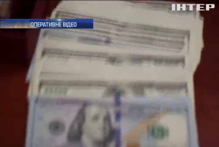 У Харкові затримали податківців за хабар від бізнесмена