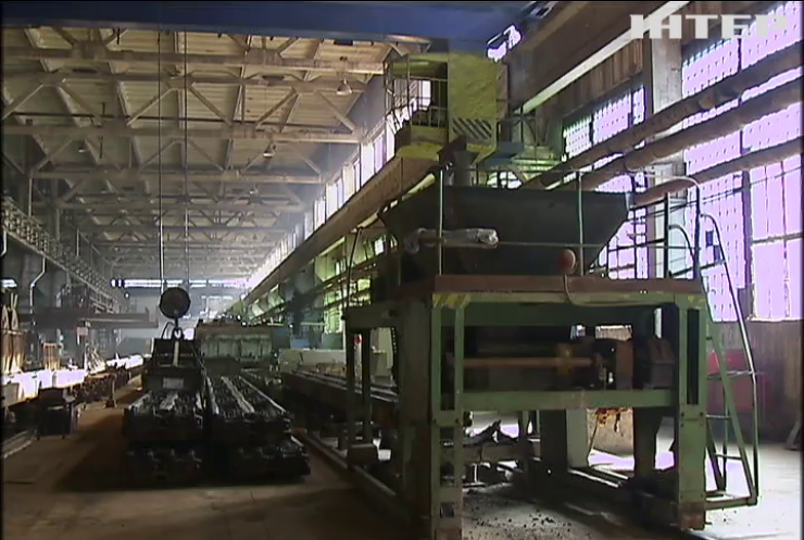 Промышленность в Украине за год упала на 14%