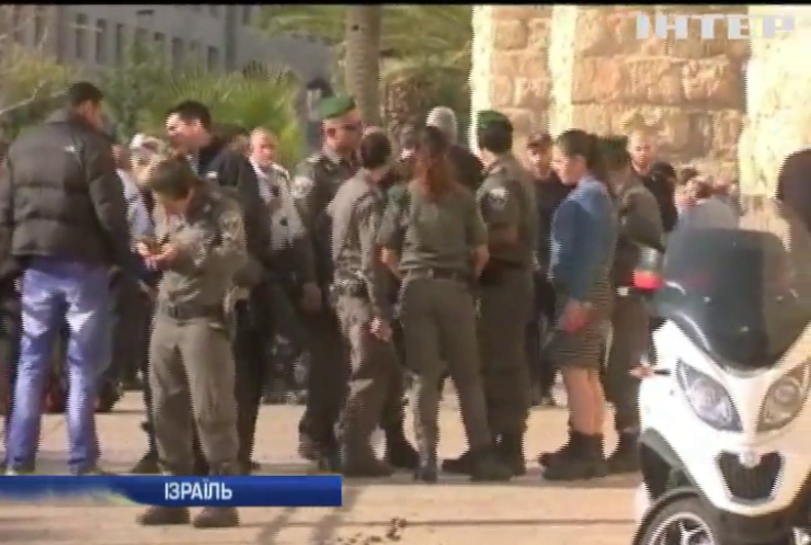 В Єрусалимі поліція застрелила двох арабів з ножами