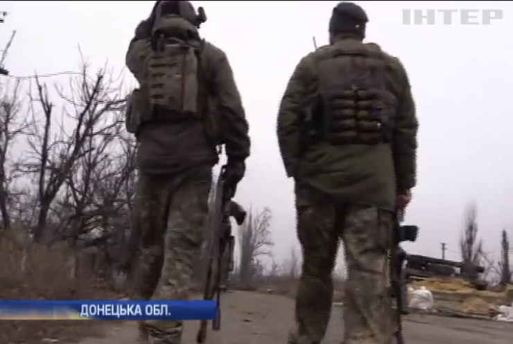 Біля Донецька противники провокує армію обстрілами