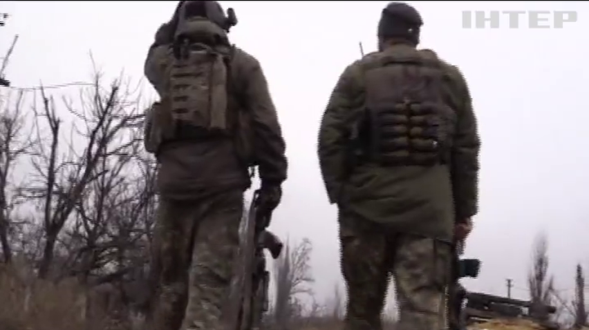 Біля Донецька противники провокує армію обстрілами