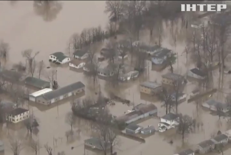 У США через паводок загинули 13 людей 