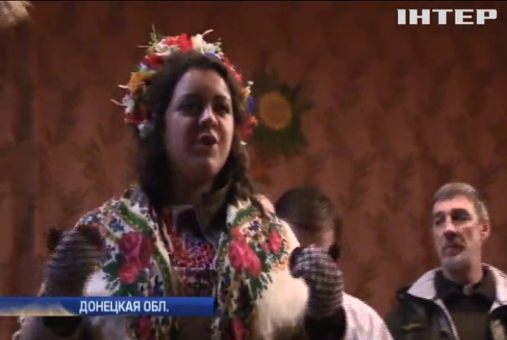На Донбасс к военным приехал рождественский вертеп (видео)