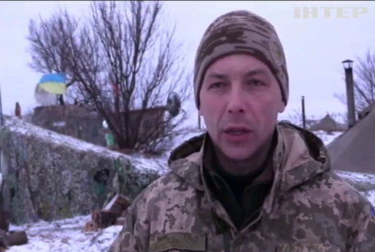 Військових обстріляли біля аеропорту Донецька
