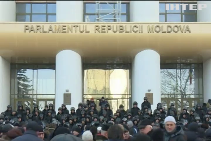 Демонстрантів в Молдові просять дати уряду 100 днів