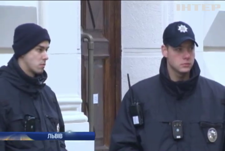Поліцію Львова шантажують підривами барів