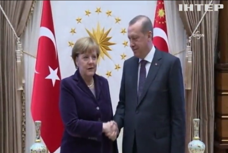 Меркель предложила Турции деньги за защиту от мигрантов