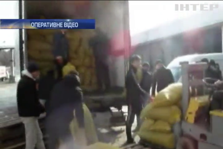 На Буковині фіскальна служба конфіскувала 45 тонн горіхів
