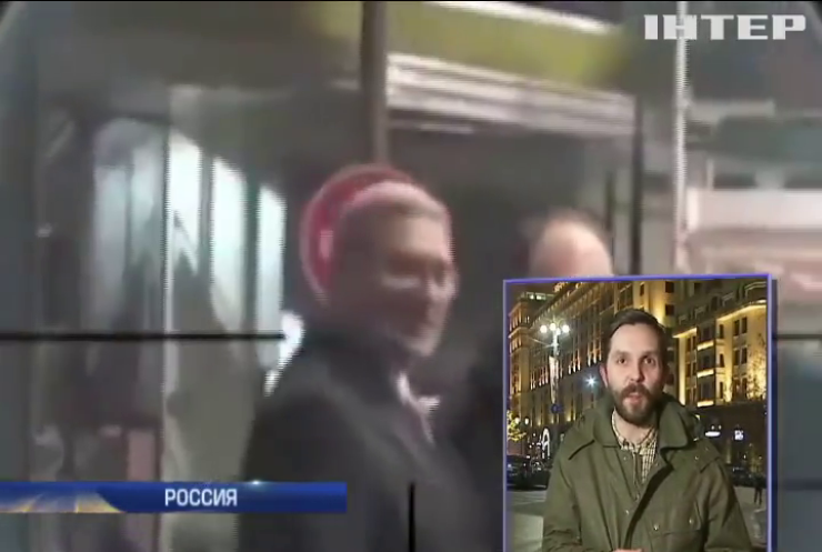 В Москве оппозиционеру Касьянову размазали по лицу торт