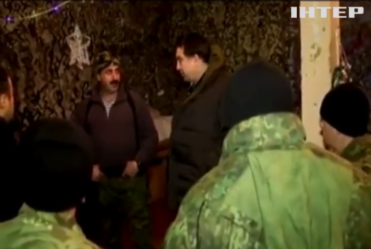 Саакашвили раскрыл секретные позиции военных в Мариуполе